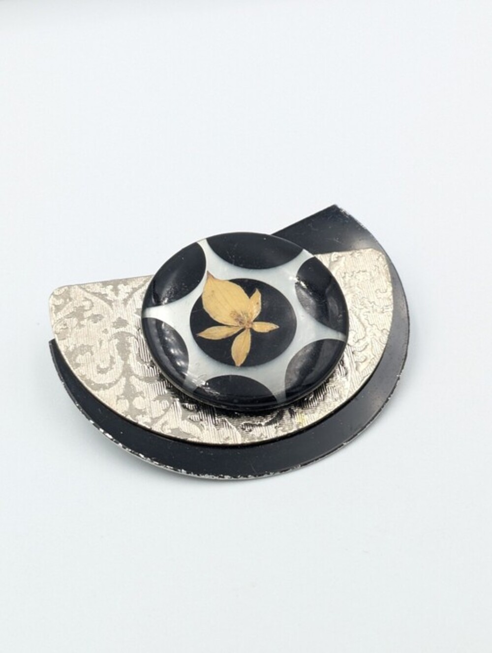 Vintage art deco style hand crafted OOAK brooch pin silver tone, black, flower